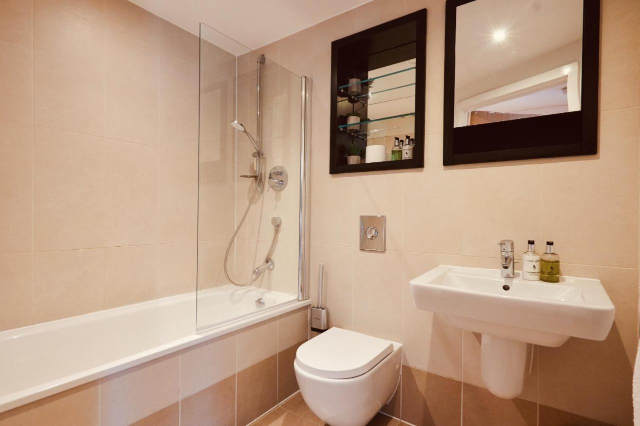 Deluxe City Apt, Beautiful River View,Free Parking No Balcony Leeds  Exterior foto